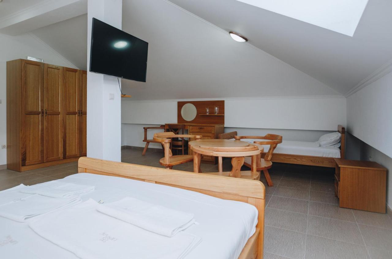 Eco Winery Lipovac Apartments Cetinje Eksteriør bilde